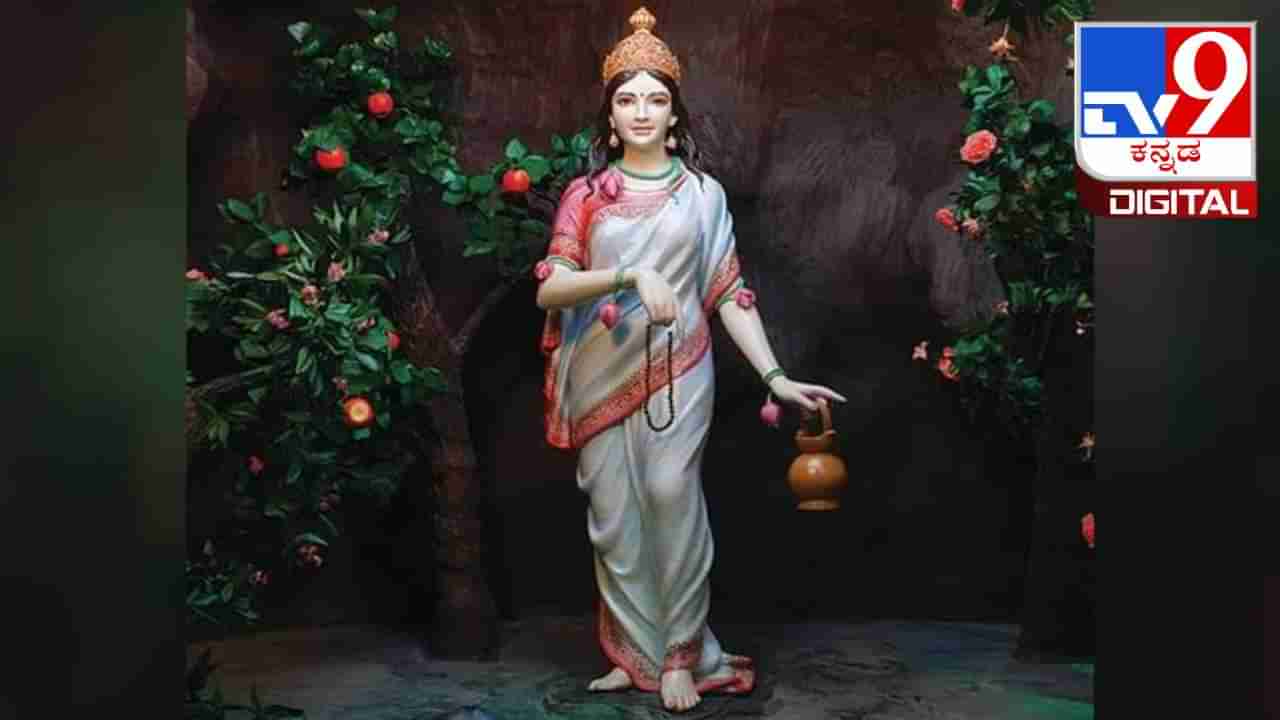 Navratri 2023,Day 2: ದೇವಿ ಬ್ರಹ್ಮಚಾರಿಣಿಯ ಹಿನ್ನಲೆ ತಿಳಿದಿದೆಯಾ? ಈ ದಿನದ ಮಂತ್ರ, ಪೂಜಾ ಮಹತ್ವದ ಬಗ್ಗೆ ತಿಳಿದುಕೊಳ್ಳಿ