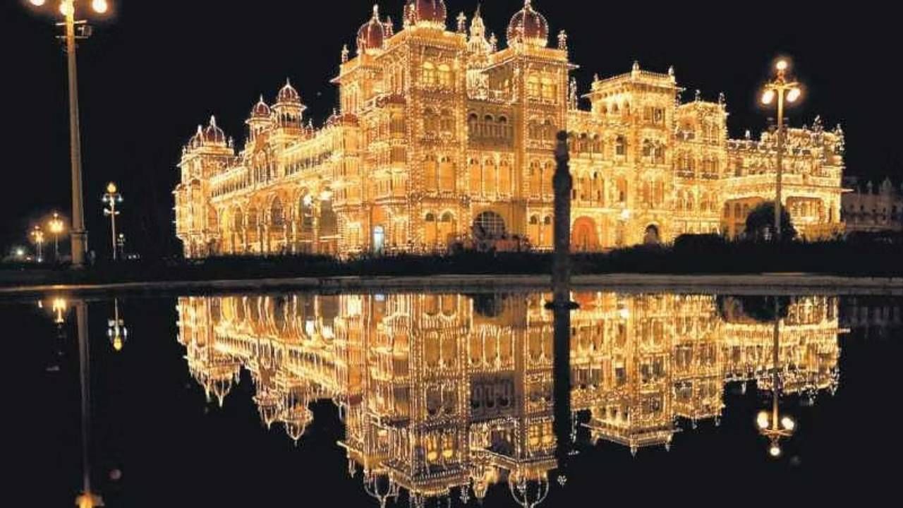 ನಾಡಹಬ್ಬ ದಸರಾ ಉದ್ಘಾಟನೆಗೆ ಕ್ಷಣಗಣನೆ: ನಾಳೆ ಬೆಳಗ್ಗೆ ಶುಭ ವೃಶ್ಚಿಕ ಲಗ್ನದಲ್ಲಿ ಚಾಲನೆ ನಾಡಹಬ್ಬ ದಸರಾ ಉದ್ಘಾಟನೆಗೆ ಕ್ಷಣಗಣನೆ: ನಾಳೆ ಬೆಳಗ್ಗೆ ಶುಭ ವೃಶ್ಚಿಕ ಲಗ್ನದಲ್ಲಿ ಚಾಲನೆ