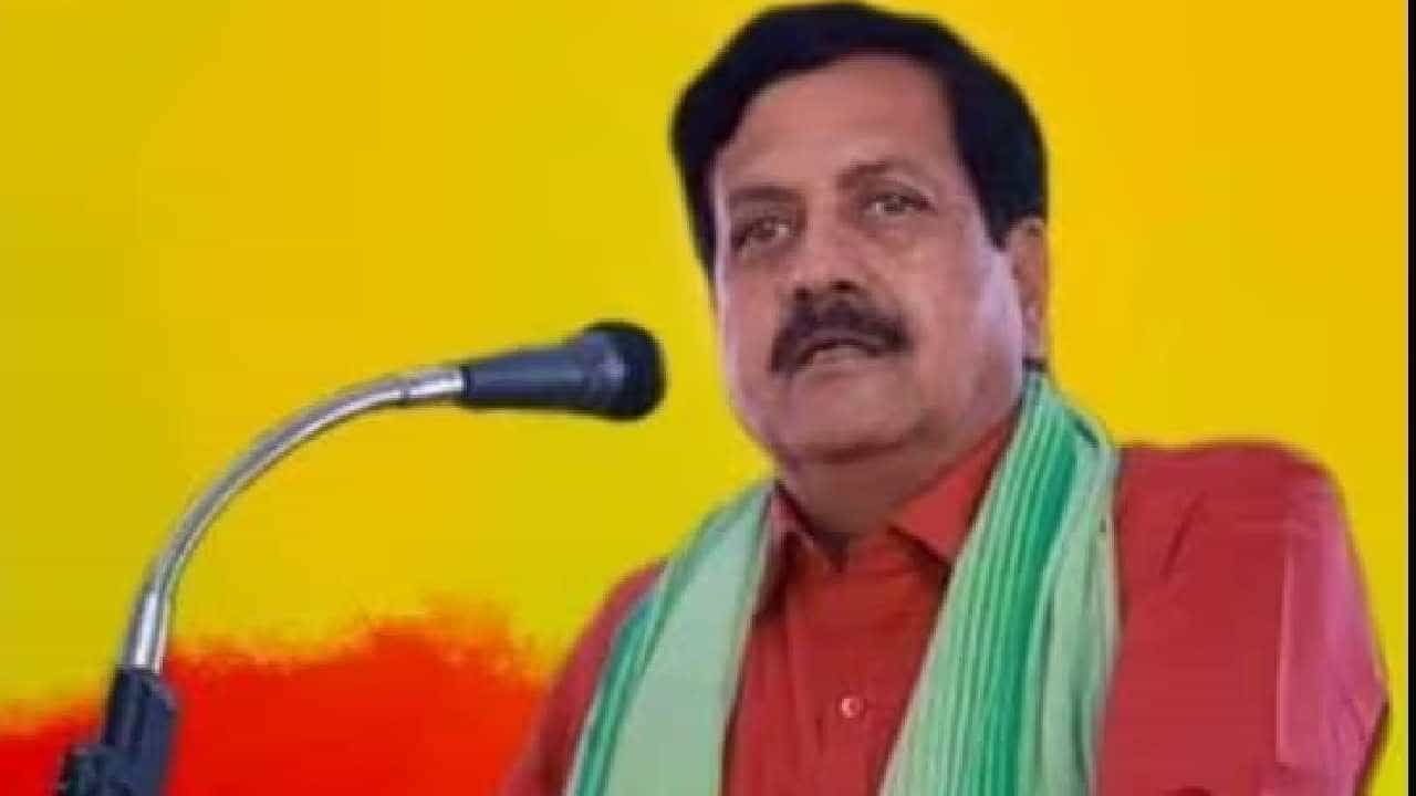 ತತ್ವ ಸಿದ್ಧಾಂತ ಬದಿಗಿಟ್ಟು ಬಿಜೆಪಿ ಜೊತೆಗಿನ ಮೈತ್ರಿ ಒಪ್ಪಿಕೊಂಡ ವೈಎಸ್ವಿ ದತ್ತಾ..! ತತ್ವ ಸಿದ್ಧಾಂತ ಬದಿಗಿಟ್ಟು ಬಿಜೆಪಿ ಜೊತೆಗಿನ ಮೈತ್ರಿ ಒಪ್ಪಿಕೊಂಡ ವೈಎಸ್ವಿ ದತ್ತಾ..!