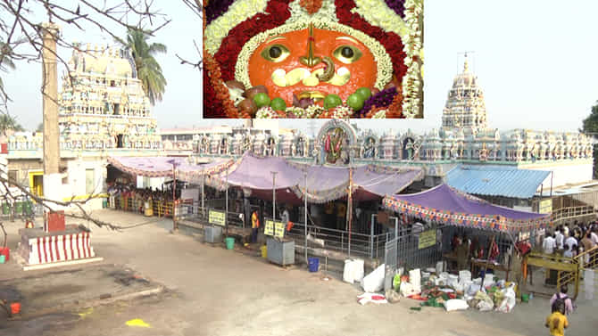 ಚಂದ್ರಗ್ರಹಣಕ್ಕೂ ಮುನ್ನ ಹುಲಿಗೆಮ್ಮ ದೇವಿಸ್ಥಾನ ಭಕ್ತರಿಂದ ಫುಲ್ ರಶ್