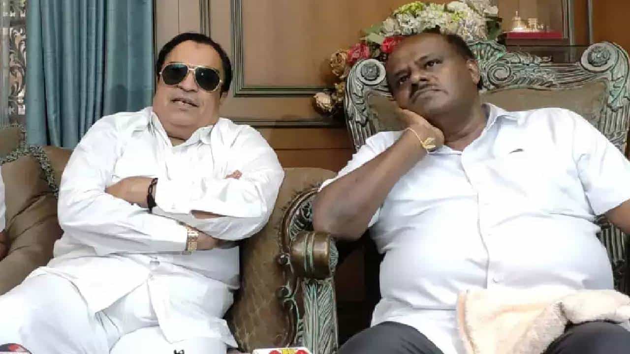 ಹೆಚ್ಡಿಕೆ ಉಚ್ಚಾಟಿಸುವ ಅಧಿಕಾರ ಪಕ್ಷದ ಅಧ್ಯಕ್ಷರಿಗಿರುತ್ತೆ: ಇಬ್ರಾಹಿಂ ಹೇಳಿಕೆಗೆ ಕುಮಾರಸ್ವಾಮಿ ಖಡಕ್ ಪ್ರತಿಕ್ರಿಯೆ ಹೆಚ್ಡಿಕೆ ಉಚ್ಚಾಟಿಸುವ ಅಧಿಕಾರ ಪಕ್ಷದ ಅಧ್ಯಕ್ಷರಿಗಿರುತ್ತೆ: ಇಬ್ರಾಹಿಂ ಹೇಳಿಕೆಗೆ ಕುಮಾರಸ್ವಾಮಿ ಖಡಕ್ ಪ್ರತಿಕ್ರಿಯೆ