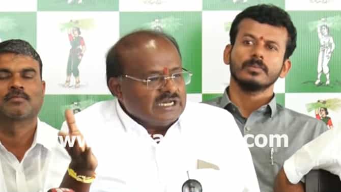 ಪುತ್ರ ನಿಖಿಲ್ ಪರವಾಗಿ ನೋಟಿಸ್​ ಸ್ವೀಕರಿಸಿದ ಕುಮಾರಸ್ವಾಮಿ ಹೇಳಿದ್ದೇನು?