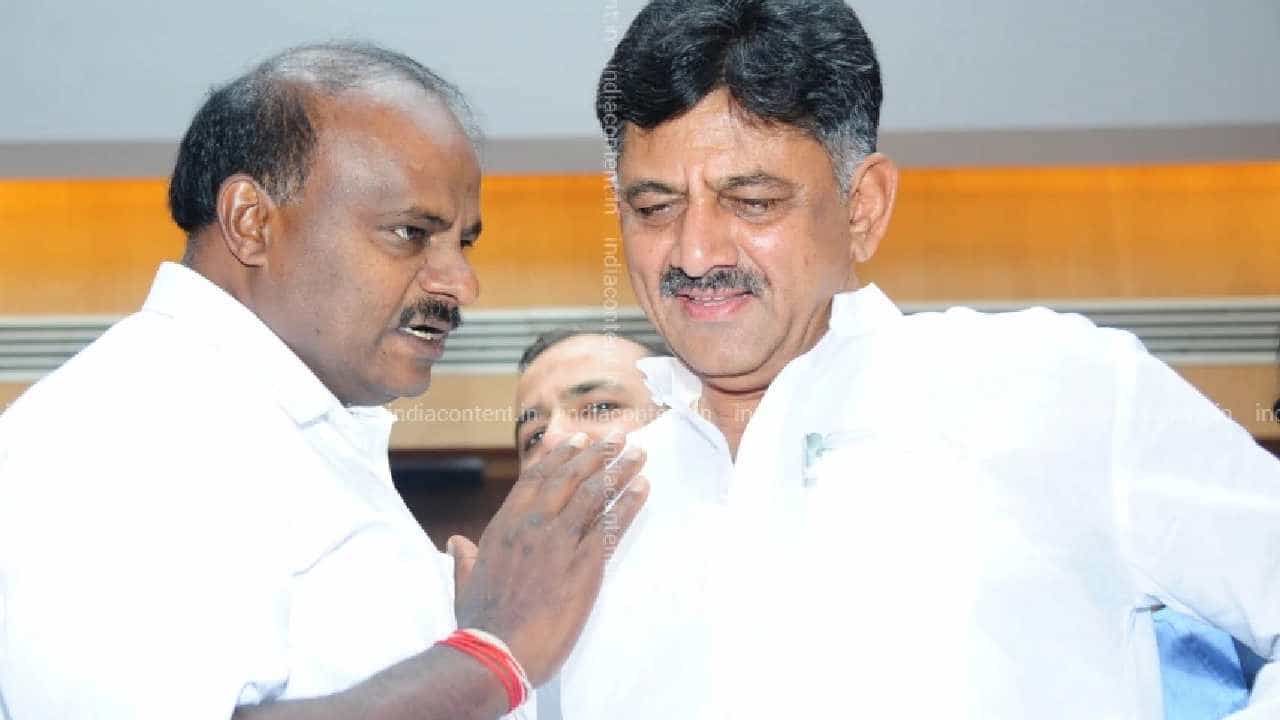 2024ಕ್ಕೆ ಮತ್ತೆ ವಿಧಾನಸಭೆ ಚುನಾವಣೆ ಖಚಿತ; ಡಿಕೆಶಿ ತಿಹಾರ್ ಜೈಲಿಗೆ ಹೋಗುವ ಕಾಲ ಸನ್ನಿಹಿತ: ಹೊಸ ಬಾಂಬ್ ಸಿಡಿಸಿದ ಕುಮಾರಸ್ವಾಮಿ 2024ಕ್ಕೆ ಮತ್ತೆ ವಿಧಾನಸಭೆ ಚುನಾವಣೆ ಖಚಿತ; ಡಿಕೆಶಿ ತಿಹಾರ್ ಜೈಲಿಗೆ ಹೋಗುವ ಕಾಲ ಸನ್ನಿಹಿತ: ಹೊಸ ಬಾಂಬ್ ಸಿಡಿಸಿದ ಕುಮಾರಸ್ವಾಮಿ