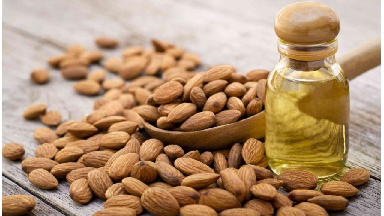 ತ್ವಚೆಯ ಆರೈಕೆಗಾಗಿ ಬಾದಾಮಿ ಎಣ್ಣೆ ಈ ಎಣ್ಣೆಯು ಮೈಬಣ್ಣವನ್ನು ದ್ವಿಗುಣಗೊಳಿಸುತ್ತದೆ