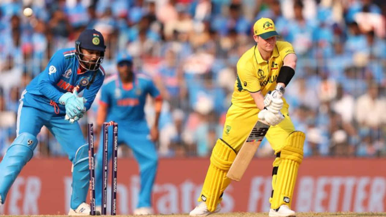 ಚೆನ್ನೈನ ಚೆಪಾಕ್ ಮೈದಾನದಲ್ಲಿ ನಡೆದ ವಿಶ್ವಕಪ್ನ ಐದನೇ ಪಂದ್ಯದಲ್ಲಿ ಆತಿಥೇಯ ಟೀಂ ಇಂಡಿಯಾ, ಬಲಿಷ್ಠ ಆಸೀಸ್ ತಂಡವನ್ನು 6 ವಿಕೆಟ್ಗಳಿಂದ ಮಣಿಸಿದೆ.
