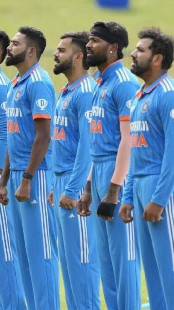 ಇಂದಿನ ಪಂದ್ಯಕ್ಕೆ ಭಾರತದ ಆಡುವ ಬಳಗ ಹೇಗಿರಬಹುದು ಎಂಬ ಕುತೂಹಲ ಎಲ್ಲರಲ್ಲೂ ಇದೆ. ಇಲ್ಲಿದೆ ನೋಡಿ ಟೀಮ್ ಇಂಡಿಯಾ ಸಂಭಾವ್ಯ ಆಟಗಾರರ ಪಟ್ಟಿ.