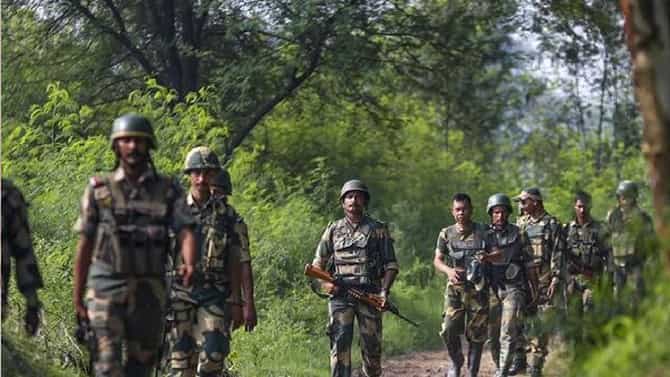 ಪಾಕ್​ನಿಂದ ಕಾಶ್ಮೀರ ಗಡಿಯಲ್ಲಿ ಗುಂಡಿನ ದಾಳಿ; ಐವರಿಗೆ ಗಾಯ
