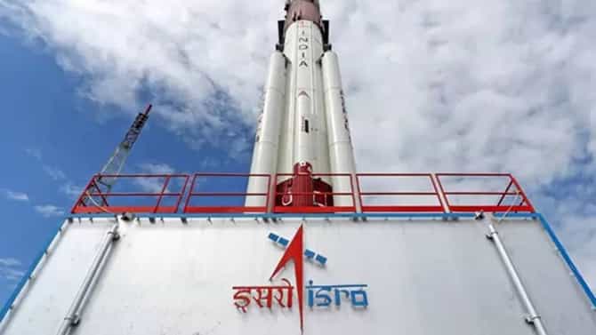 ISRO & IIT: ಇಸ್ರೋ ಸಂಬಳ ಕೇಳಿ ಕಾಲುಕೀಳ್ತಾರಂತೆ ಐಐಟಿ ಪದವೀಧರರು