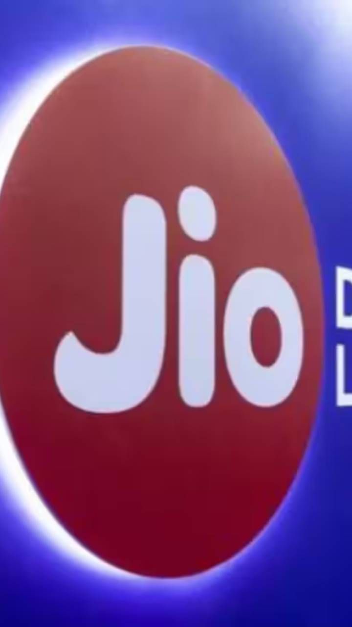 ಜಿಯೋದ 600 ರೂ. ಗಿಂತ ಕಡಿಮೆ ಬೆಲೆಯ ಯೋಜನೆ ಎಲ್ಲರ ಗಮನ ಸೆಳೆದಿದೆ. ಇದು ನಿಮಗೆ ಅನಿಯಮಿತ ಡೇಟಾದ ಪ್ರಯೋಜನ ನೀಡುತ್ತದೆ.