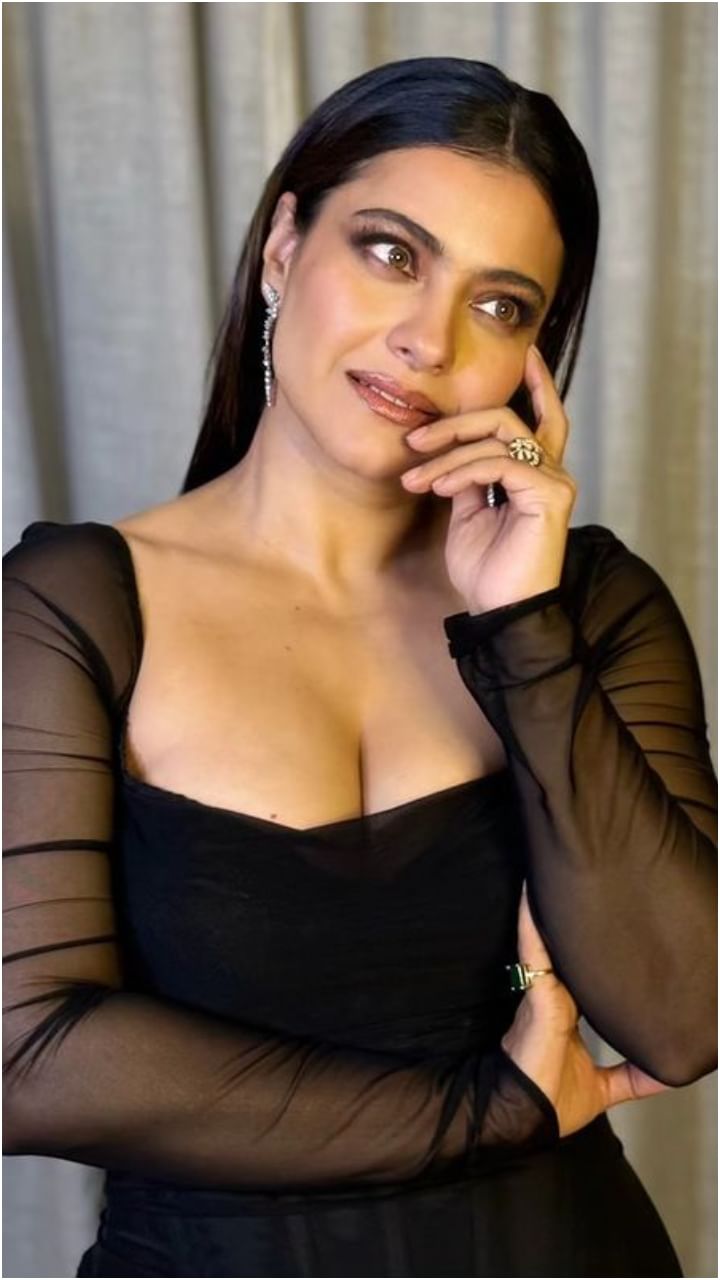 ಒಟಿಟಿ ಅವಾರ್ಡ್​ ಪಡೆಯುವ ಖುಷಿಯಲ್ಲಿ ಗ್ಲಾಮರಸ್​ ಅವತಾರ ತಾಳಿದ ಕಾಜೋಲ್​.
