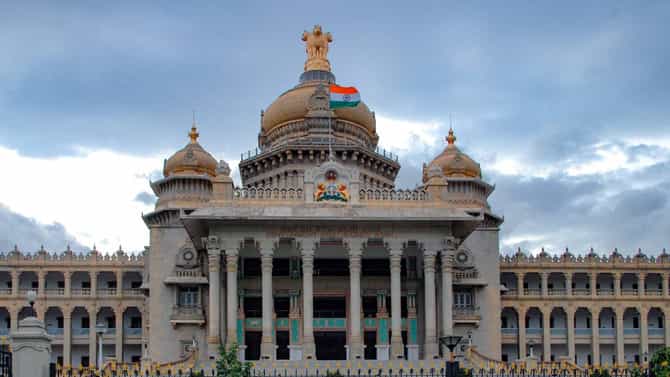 ದೇವಸ್ಥಾನದ ಅರ್ಚಕರ, ಸಿಬ್ಬಂದಿ ಮಕ್ಕಳಿಗೆ ರಾಜ್ಯ ಸರ್ಕಾರದಿಂದ ಆರ್ಥಿಕ ನೆರವು