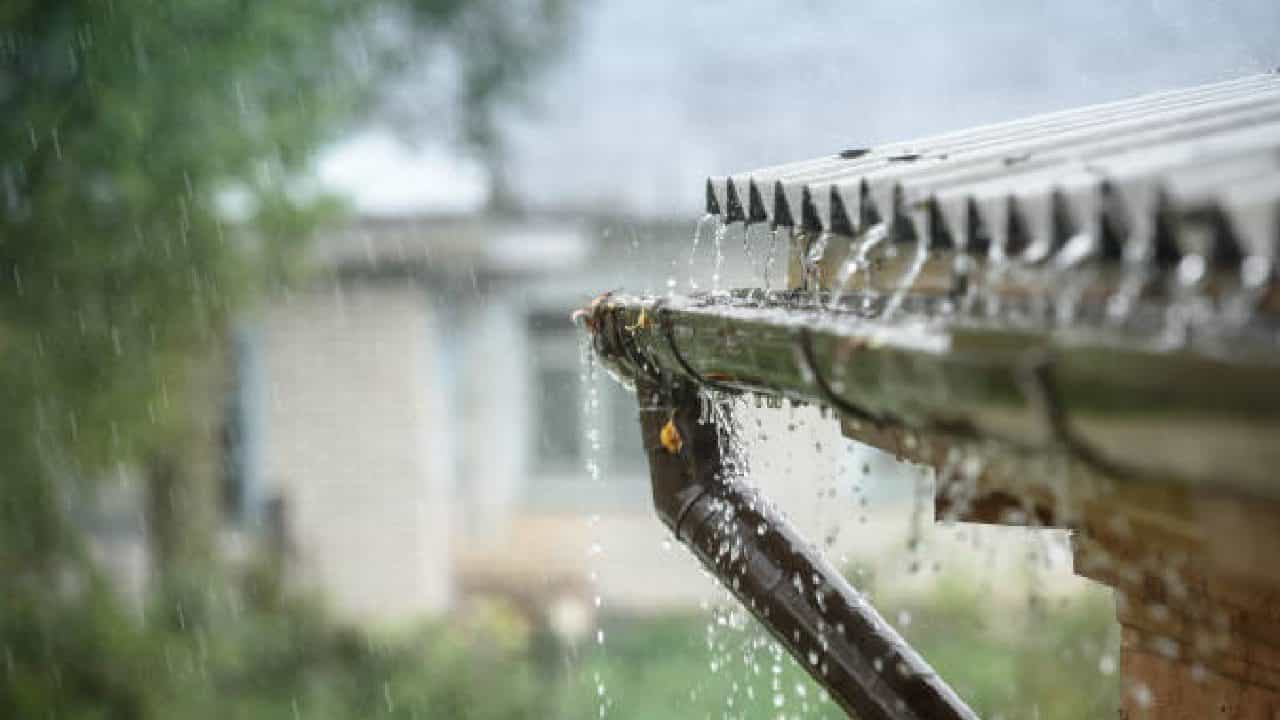 Weather Today: ಕರ್ನಾಟಕದಲ್ಲಿ ಹಿಂಗಾರಿನ ಅಬ್ಬರ; ನಾಳೆಯಿಂದ ವ್ಯಾಪಕ ಮಳೆ Weather Today: ಕರ್ನಾಟಕದಲ್ಲಿ ಹಿಂಗಾರಿನ ಅಬ್ಬರ; ನಾಳೆಯಿಂದ ವ್ಯಾಪಕ ಮಳೆ