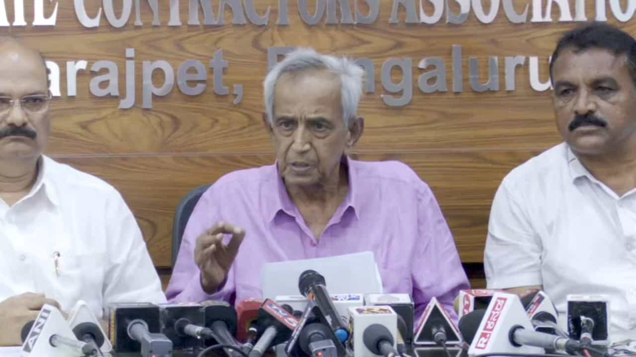 ಶೀಘ್ರದಲ್ಲೇ ಗುತ್ತಿಗೆದಾರರ ಬಾಕಿ ಹಣ ಬಿಡುಗಡೆ, ಸಿಎಂ ಭರವಸೆ: ಕೆಂಪಣ್ಣ ಶೀಘ್ರದಲ್ಲೇ ಗುತ್ತಿಗೆದಾರರ ಬಾಕಿ ಹಣ ಬಿಡುಗಡೆ, ಸಿಎಂ ಭರವಸೆ: ಕೆಂಪಣ್ಣ