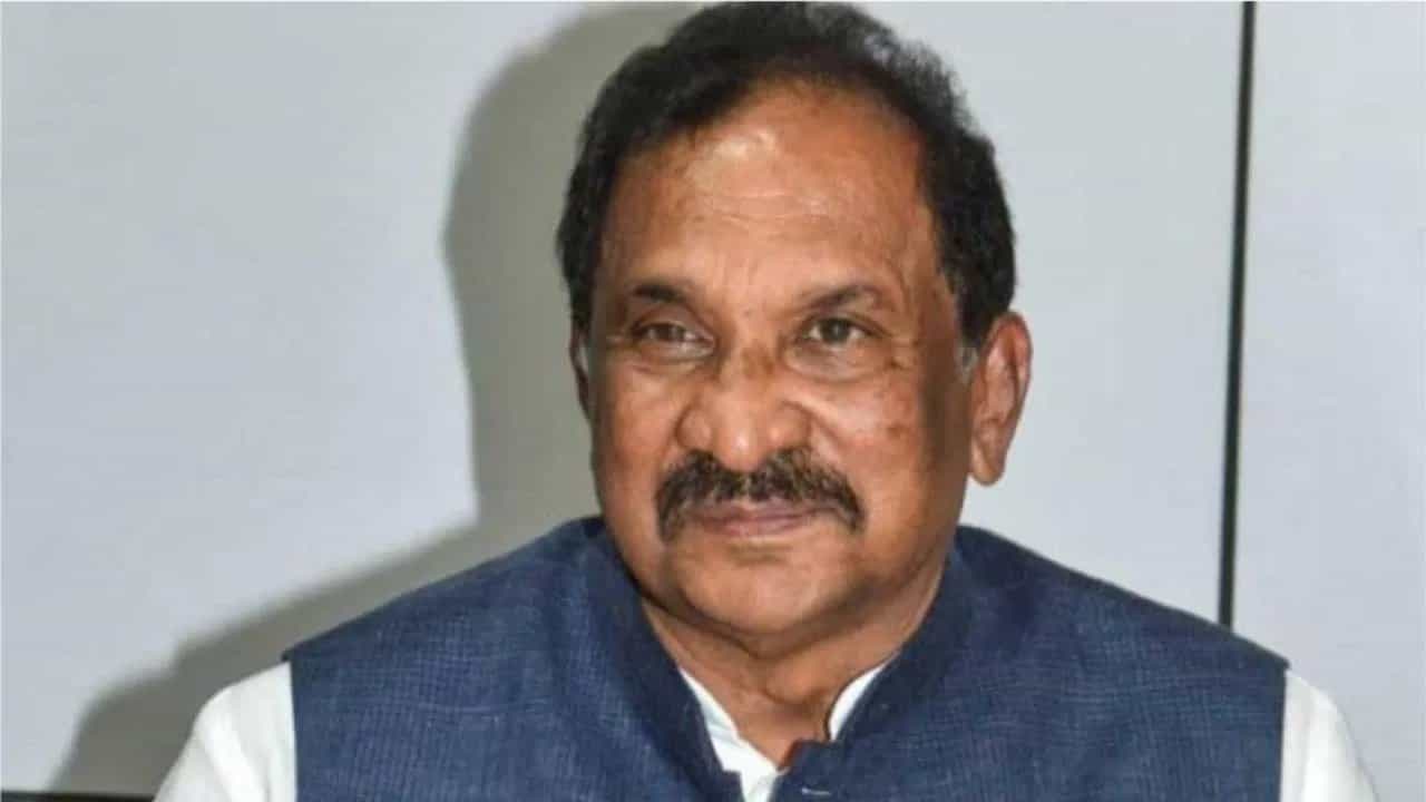ರಾಜ್ಯದಲ್ಲಿದೆಯೇ ವಿದ್ಯುತ್ ಕೊರತೆ? ಅಧಿಕಾರಿಗಳ ಜತೆಗಿನ ಸಭೆಯ ಬಳಿಕ ಸಚಿವ ಕೆಜೆ ಜಾರ್ಜ್ ನೀಡಿದ ಮಾಹಿತಿ ಇಲ್ಲಿದೆ ರಾಜ್ಯದಲ್ಲಿದೆಯೇ ವಿದ್ಯುತ್ ಕೊರತೆ? ಅಧಿಕಾರಿಗಳ ಜತೆಗಿನ ಸಭೆಯ ಬಳಿಕ ಸಚಿವ ಕೆಜೆ ಜಾರ್ಜ್ ನೀಡಿದ ಮಾಹಿತಿ ಇಲ್ಲಿದೆ