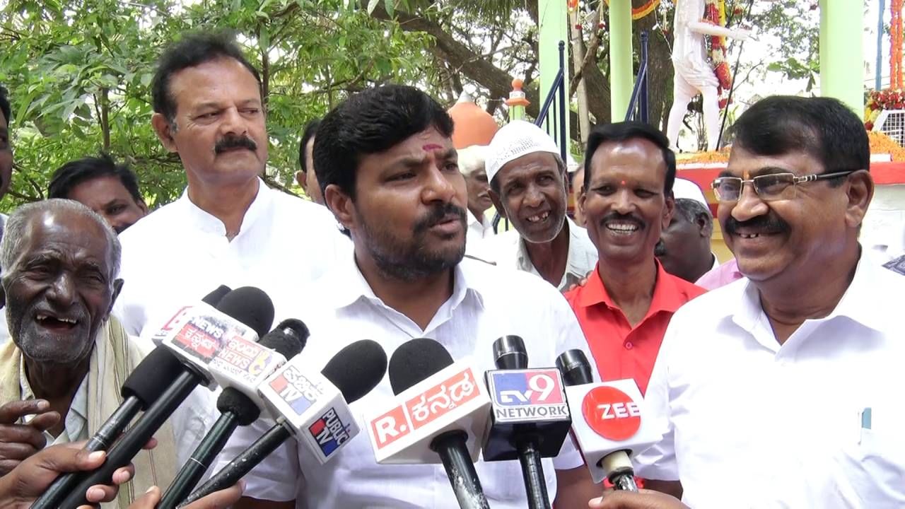 ಹಿಂದೂ ಧರ್ಮ ಇಲ್ಲ ಎಂದ ಉದಯನಿಧಿ ಸ್ಟಾಲಿನ್ನನ್ನು ಗಲ್ಲಿಗೇರಿಸಿ: ಕಾಂಗ್ರೆಸ್ ಶಾಸಕ