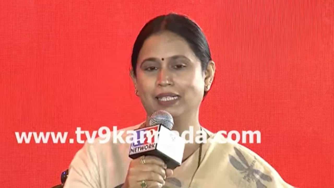 ಸತೀಶ್ ಜಾರಕಿಹೊಳಿ ಭಿನ್ನಮತ ವದಂತಿ ಬಗ್ಗೆ ಏನಂದ್ರು ಸಚಿವೆ ಲಕ್ಷ್ಮೀ ಹೆಬ್ಬಾಳ್ಕರ್? ಸತೀಶ್ ಜಾರಕಿಹೊಳಿ ಭಿನ್ನಮತ ವದಂತಿ ಬಗ್ಗೆ ಏನಂದ್ರು ಸಚಿವೆ ಲಕ್ಷ್ಮೀ ಹೆಬ್ಬಾಳ್ಕರ್?