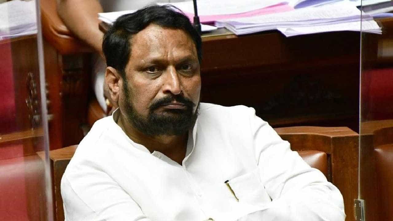 ಬಿಜೆಪಿಯ ಸಾಕಷ್ಟು ಅತೃಪ್ತ ನಾಯಕರು ಸಂಪರ್ಕದಲ್ಲಿ, ಜ.26ರ ನಂತರ ಮುಂದಿನ ಪ್ರಕ್ರಿಯೆ: ಸವದಿ ಹೊಸ ಬಾಂಬ್