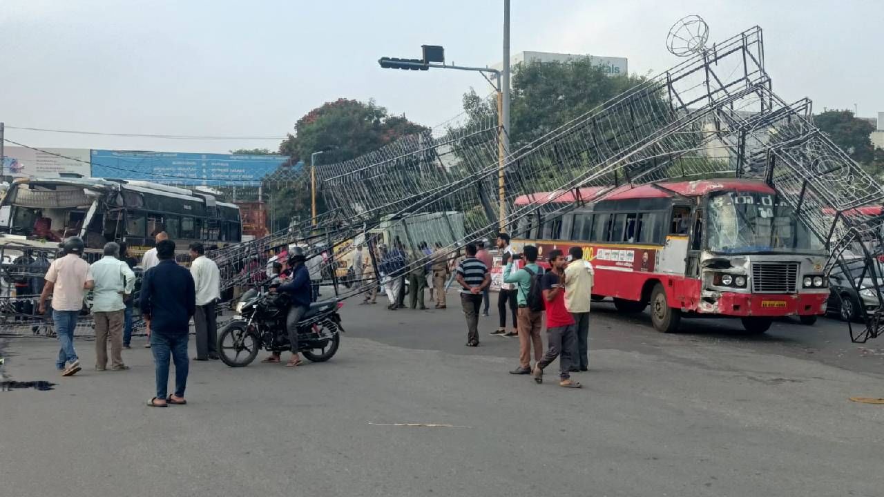 ನಾಡಹಬ್ಬ ಮೈಸೂರು ದಸರಾಕ್ಕೆ ಕೌಂಟ್​ಡೌನ್​ ಶುರುವಾಗಿದೆ.  ದಸರಾ ಉದ್ಘಾಟನೆಗೆ ಇನ್ನು ಎರಡೇ ದಿನ ಬಾಕಿ ಉಳಿದಿದ್ದು, ಈಗಾಗಲೇ ದಸರಾ ಆಚರಣೆಗೆ ಭರ್ಜರಿ ಸಿದ್ಧತೆಗಳು ಬಹುತೇಕ ಪೂರ್ಣಗೊಂಡಿವೆ. ಆದ್ರೆ, ದಸರಾ ಆರಂಭಕ್ಕೂ ಮುನ್ನ ಅವಘಡವೊಂದು ಸಂಭವಿಸಿದೆ.