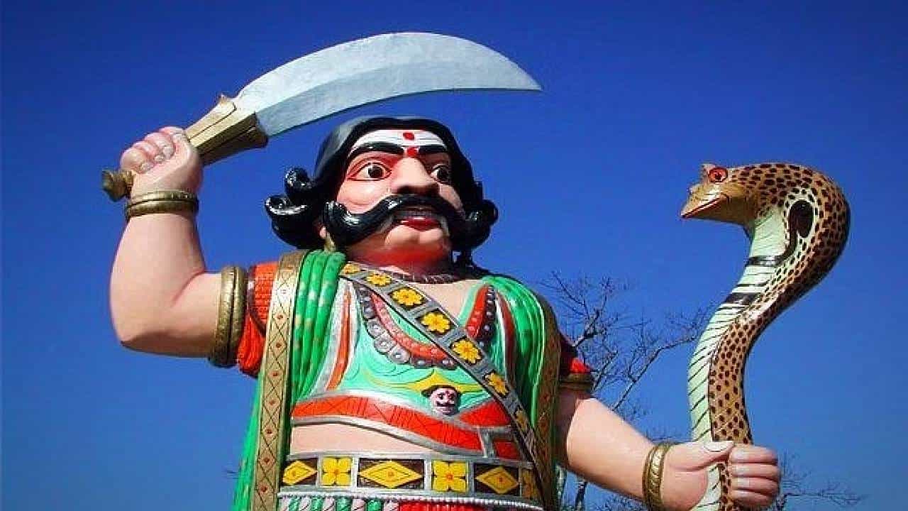 ಮೈಸೂರು: ಮಹಿಷ ದಸರಾ ಆಚರಣೆ ವಿರೋಧಿಸಿ ಕೋರ್ಟ್ಗೆ ಅರ್ಜಿ ಮೈಸೂರು: ಮಹಿಷ ದಸರಾ ಆಚರಣೆ ವಿರೋಧಿಸಿ ಕೋರ್ಟ್ಗೆ ಅರ್ಜಿ