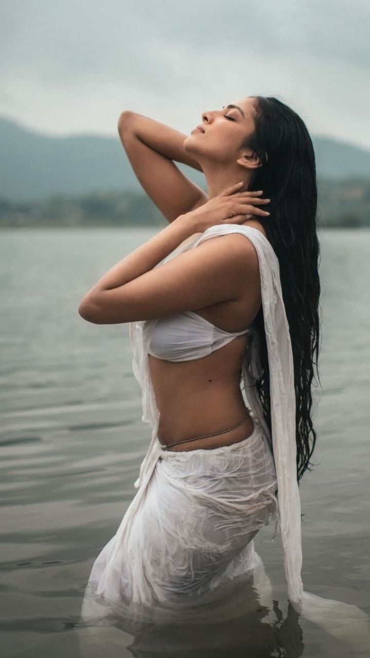Malavika Mohan (1)