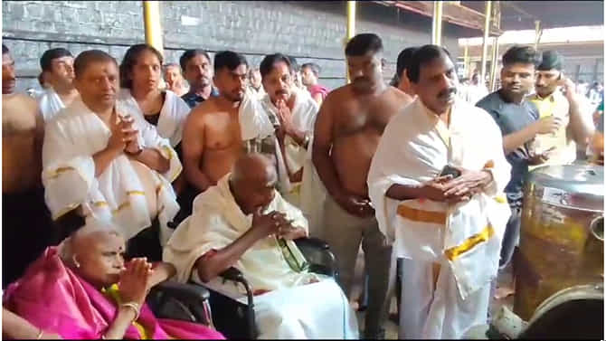 ಕುಕ್ಕೆಸುಬ್ರಹ್ಮಣ್ಯ ದೇವಳಕ್ಕೆ ಮಾಜಿ ಪ್ರಧಾನಿ ಎಚ್ ಡಿ ದೇವೇಗೌಡ ದಂಪತಿ ಭೇಟಿ