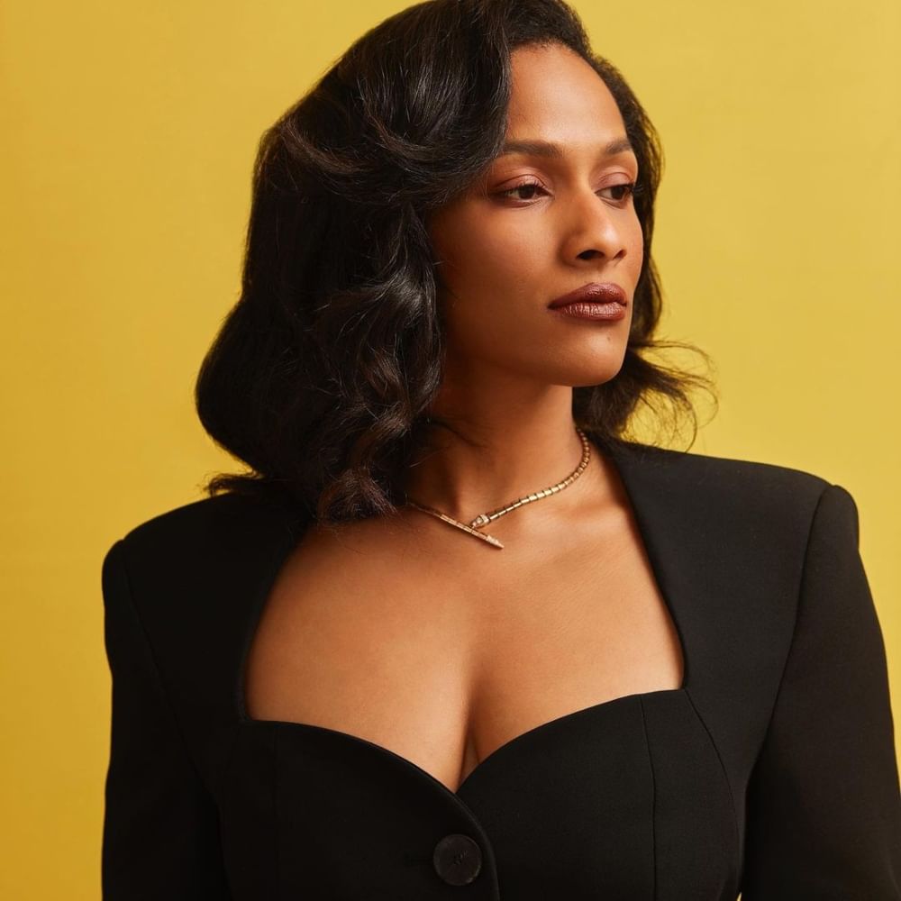 ಬಾಲಿವುಡ್​ನ ಖ್ಯಾತ ನಟ-ನಟಿಯರಿಗೆ ಮಸಾಬಾ ಫ್ಯಾಷನ್ ಡಿಸೈನ್ ಮಾಡುತ್ತಾರೆ.