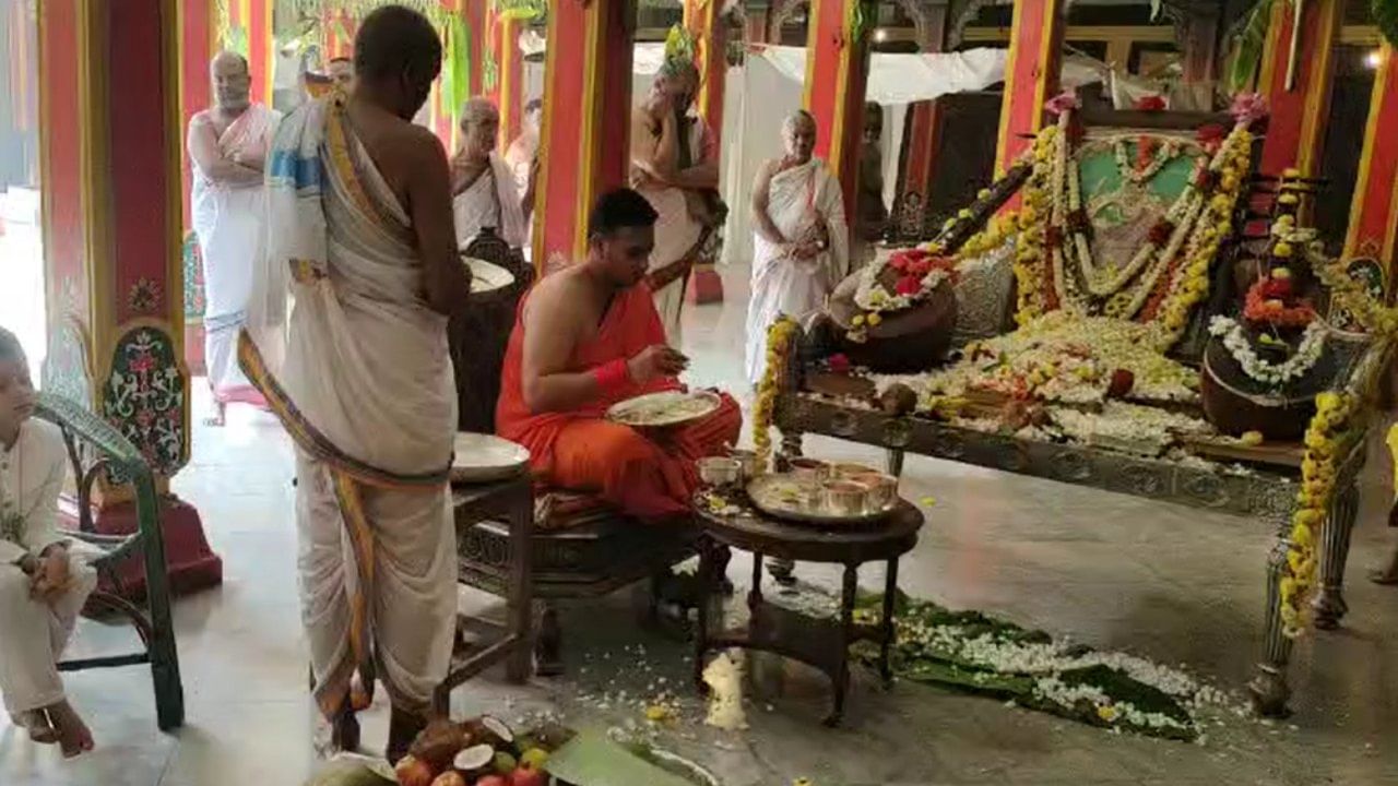 ಮೈಸೂರಲ್ಲಿ ನವರಾತ್ರಿ ಸಂಭ್ರಮ, ಕರಾವಳಿಯಲ್ಲಿ ದಾಂಡಿಯಾ ಕಿಚ್ಚು: ಎಲ್ಲೆಲ್ಲಿ ಹೇಗಿದೆ ದಸರಾ ಸಂಭ್ರಮ? ಮೈಸೂರಲ್ಲಿ ನವರಾತ್ರಿ ಸಂಭ್ರಮ, ಕರಾವಳಿಯಲ್ಲಿ ದಾಂಡಿಯಾ ಕಿಚ್ಚು: ಎಲ್ಲೆಲ್ಲಿ ಹೇಗಿದೆ ದಸರಾ ಸಂಭ್ರಮ?