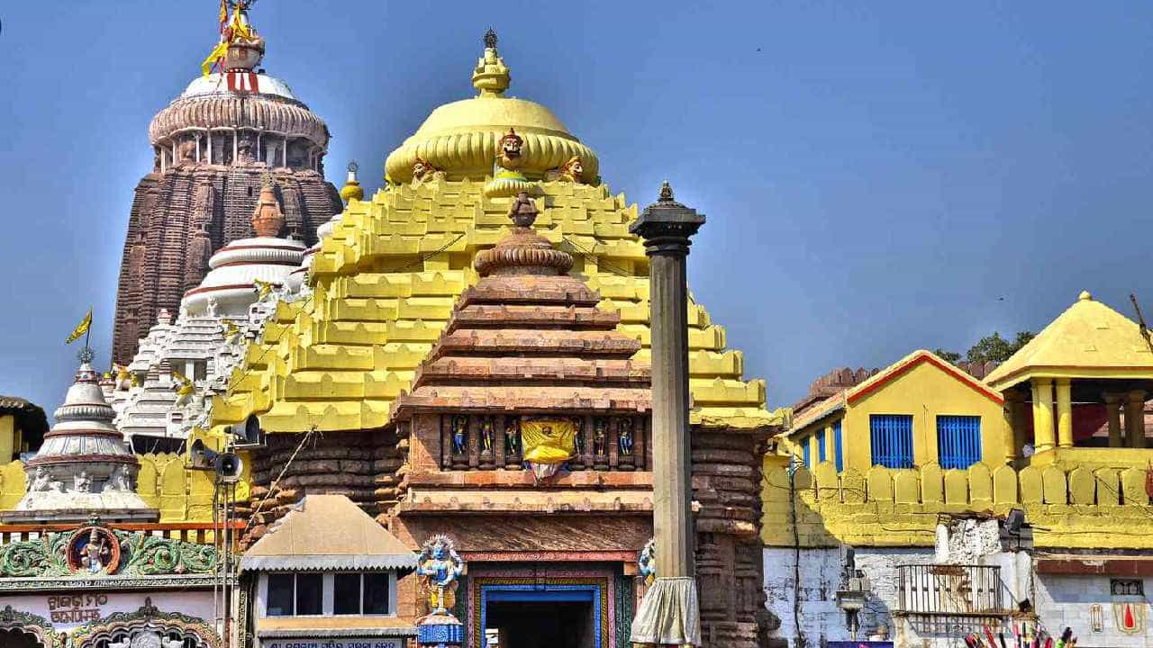 ಪುರಿ ಜಗನ್ನಾಥ ದೇವಾಲಯಕ್ಕೆ ಭಕ್ತರು ಇನ್ಮುಂದೆ ಹರಿದ ಜೀನ್ಸ್​, ಸ್ಕರ್ಟ್​ ತೊಟ್ಟು ಬರುವಂತಿಲ್ಲ