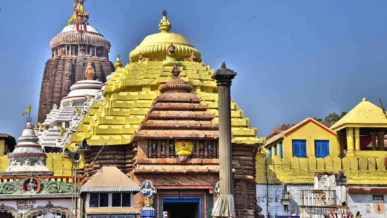 ಪುರಿ ಜಗನ್ನಾಥ ದೇವಾಲಯಕ್ಕೆ ಭಕ್ತರು ಇನ್ಮುಂದೆ ಹರಿದ ಜೀನ್ಸ್, ಸ್ಕರ್ಟ್ ತೊಟ್ಟು ಬರುವಂತಿಲ್ಲ
