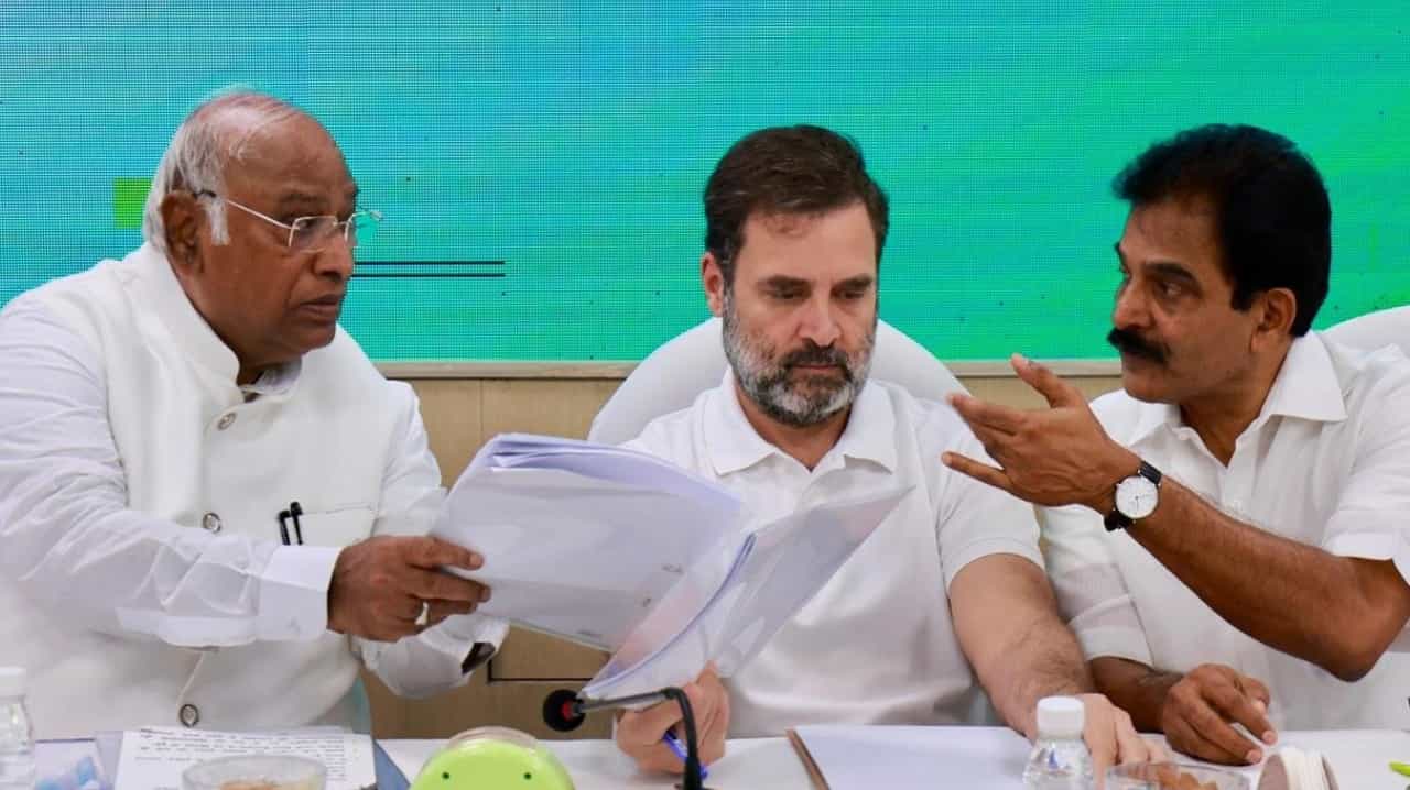 ದೇಶಾದ್ಯಂತ ಜಾತಿ ಗಣತಿ ಬೆಂಬಲಿಸುವ ನಿರ್ಣಯ ಅಂಗೀಕರಿಸಿದ ಕಾಂಗ್ರೆಸ್ ಕಾರ್ಯಕಾರಿ ಸಮಿತಿ ದೇಶಾದ್ಯಂತ ಜಾತಿ ಗಣತಿ ಬೆಂಬಲಿಸುವ ನಿರ್ಣಯ ಅಂಗೀಕರಿಸಿದ ಕಾಂಗ್ರೆಸ್ ಕಾರ್ಯಕಾರಿ ಸಮಿತಿ
