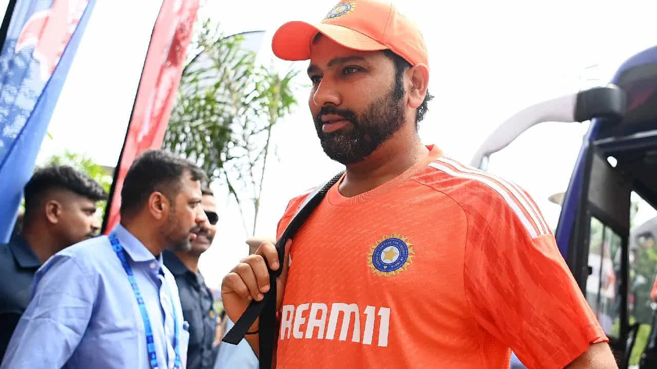 ಏಕದಿನ ವಿಶ್ವಕಪ್ನಲ್ಲಿ ಭಾರತ ತನ್ನ ಆರನೇ ಪಂದ್ಯವನ್ನು ಇಂಗ್ಲೆಂಡ್ ವಿರುದ್ಧ ಆಡಲಿದೆ. ಈ ಪಂದ್ಯ ಅಕ್ಟೋಬರ್ 29 ರಂದು ನಡೆಯಲಿದ್ದು, ನಾಯಕನಾಗಿ ರೋಹಿತ್ ಶರ್ಮಾಗೆ ಇದು 100ನೇ ಪಂದ್ಯವಾಗಿದೆ.