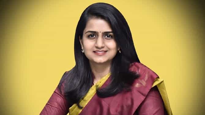 16ನೇ ವರ್ಷದಲ್ಲೇ ಶ್ರವಣ ಶಕ್ತಿ ಕಳೆದುಕೊಂಡ ಸೌಮ್ಯ ಈಗ ಐಎಎಸ್​ ಅಧಿಕಾರಿ