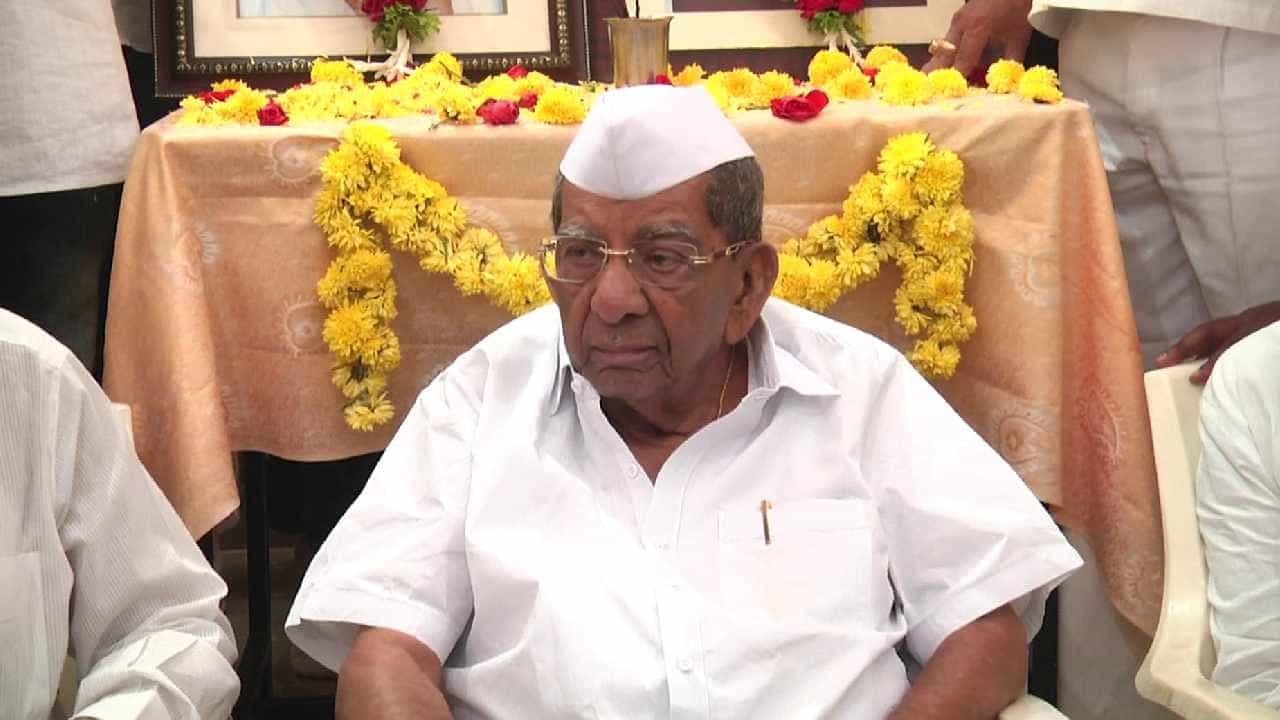 ಲಿಂಗಾಯತ ಅಧಿಕಾರಿಗಳಿಗೆ ಅನ್ಯಾಯ ಆಗಿದ್ದು ಸತ್ಯ, ಹೆಚ್. ವಿಶ್ವನಾಥ್​ಗೆ ಹುಚ್ಚಾಸ್ಪತ್ರೆಗೆ ಕಳುಹಿಸಿ -ಶಾಸಕ ಶಾಮನೂರು