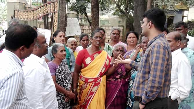 ಶಿವಮೊಗ್ಗ: ಬಡ ಕಾರ್ಮಿಕರಿಗೆ ಎಪಿಎಂಸಿ ಅಧಿಕಾರಿಗಳಿಂದ ಶಾಕ್