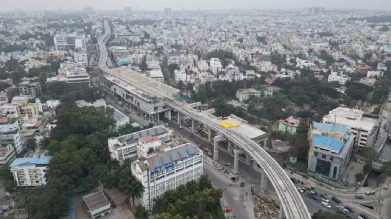 ಮೆಟ್ರೋ ಕಾಮಗಾರಿ: ಇಂದಿನಿಂದ 4 ತಿಂಗಳವರೆಗೆ ಸೆಂಟ್ರಲ್ ಜಂಕ್ಷನ್ ಫ್ಲೈಓವರ್ ಬಂದ್ ಮೆಟ್ರೋ ಕಾಮಗಾರಿ: ಇಂದಿನಿಂದ 4 ತಿಂಗಳವರೆಗೆ ಸೆಂಟ್ರಲ್ ಜಂಕ್ಷನ್ ಫ್ಲೈಓವರ್ ಬಂದ್