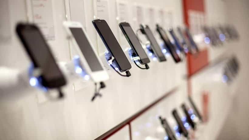 ಹೊಸ ಸ್ಮಾರ್ಟ್ಫೋನ್ ಖರೀದಿಸುವಾಗ ಈ 3 ವಿಷಯಗಳನ್ನು ಪರಿಶೀಲಿಸಿ: SAR ಮೌಲ್ಯ ಮುಖ್ಯ