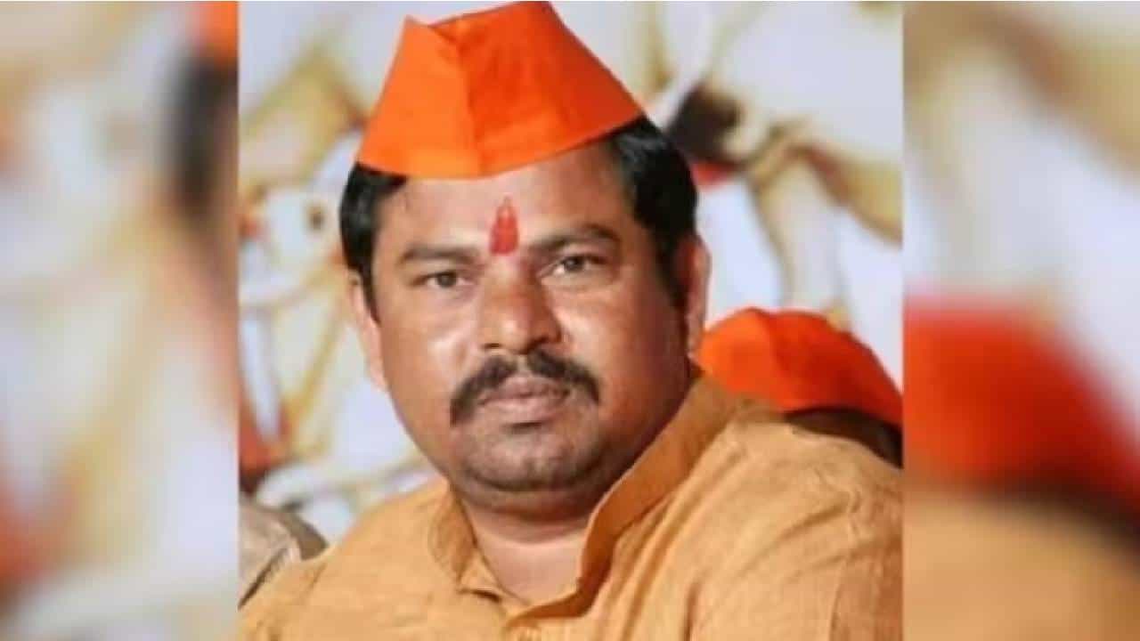 ತೆಲಂಗಾಣ ಶಾಸಕ ಟಿ ರಾಜಾ ಸಿಂಗ್ ವಿರುದ್ಧದ ಅಮಾನತು ಕ್ರಮ ಹಿಂಪಡೆದ ಬಿಜೆಪಿ ತೆಲಂಗಾಣ ಶಾಸಕ ಟಿ ರಾಜಾ ಸಿಂಗ್ ವಿರುದ್ಧದ ಅಮಾನತು ಕ್ರಮ ಹಿಂಪಡೆದ ಬಿಜೆಪಿ