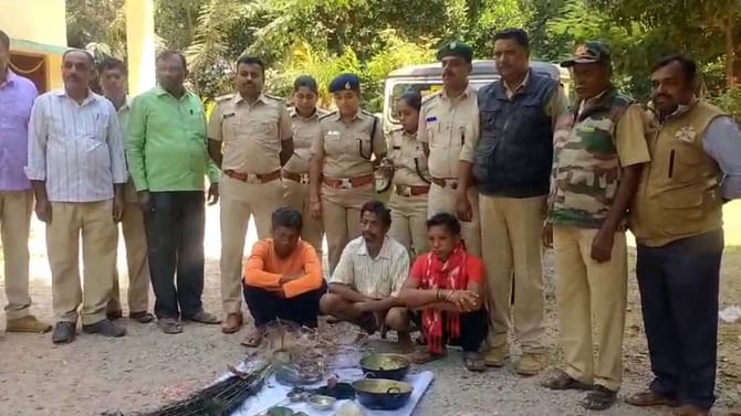 ರಾಷ್ಟ್ರಪಕ್ಷಿ ನವಿಲು ಮಾಂಸ ಭಕ್ಷಣೆಗೆ ಮುಂದಾಗಿದ್ದ ಮೂವರು ಅರೆಸ್ಟ್