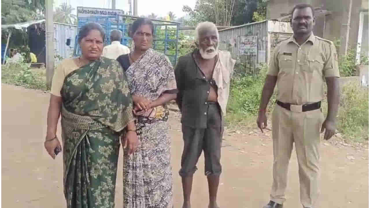 ಗಾಂಜಾ ಮಾರಾಟಗಾರ ಎಂದು ಭಿಕ್ಷುಕನ ಮೇಲೆ ಸ್ಥಳೀಯರ ಶಂಕೆ, ಪರಿಶೀಲನೆ ನಡೆಸಿದ ಕೊರಟಗೆರೆ ಪೊಲೀಸರಿಗೆ ಶಾಕ್!