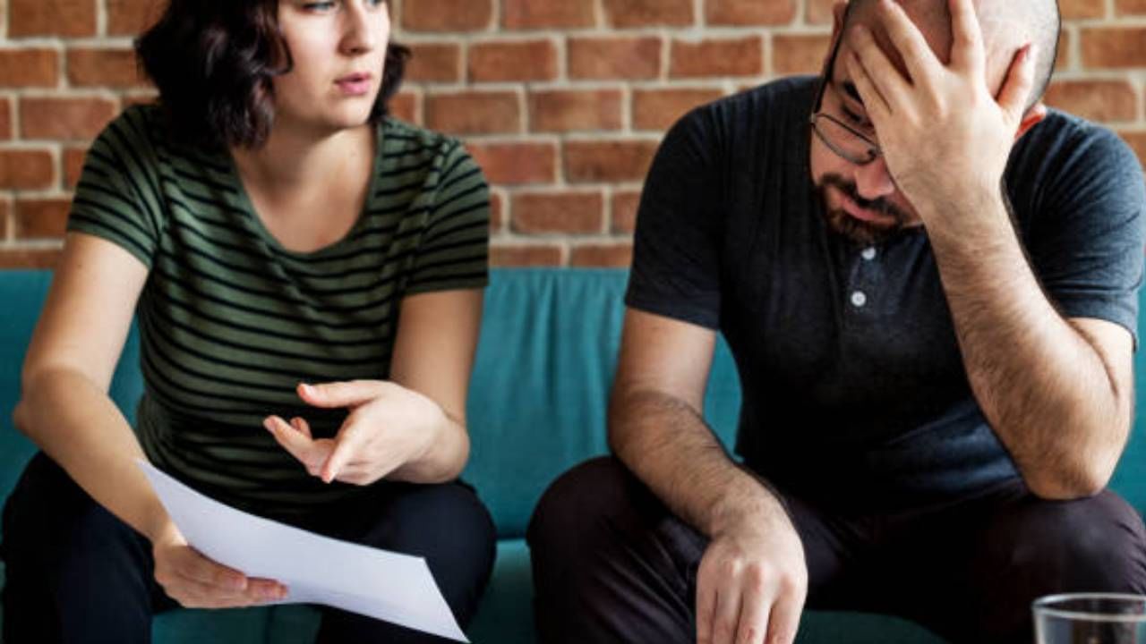 ಹಣ ನಿರ್ವಹಣೆಯಲ್ಲಿ ಕಷ್ಟಪಡುವ 5 ರಾಶಿಯವರು