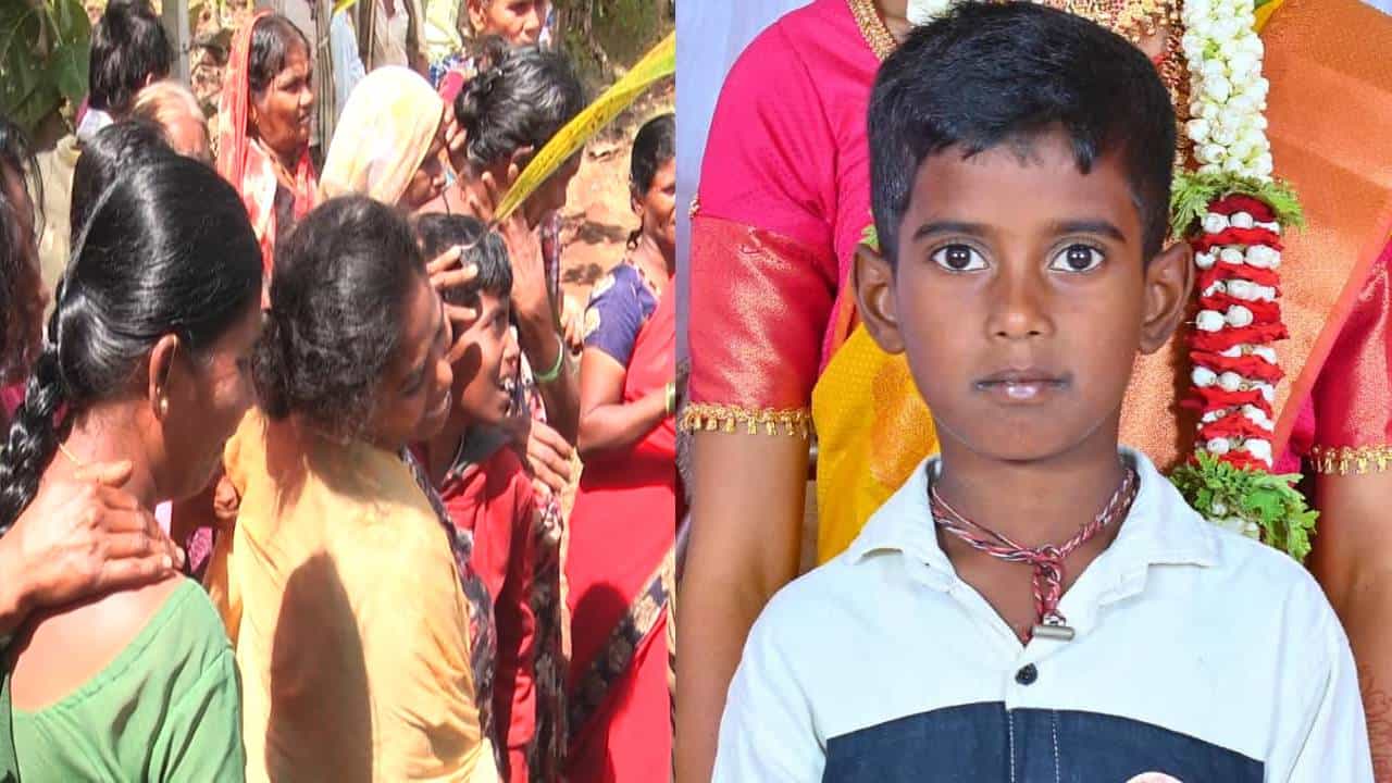 ದಾವಣಗೆರೆ: ಬಿಸಿ ಸಾಂಬಾರ್ ಮೈ ಮೇಲೆ ಬಿದ್ದು ಆಸ್ಪತ್ರೆಗೆ ದಾಖಲಾಗಿದ್ದ ಬಾಲಕ ಸಾವು ದಾವಣಗೆರೆ: ಬಿಸಿ ಸಾಂಬಾರ್ ಮೈ ಮೇಲೆ ಬಿದ್ದು ಆಸ್ಪತ್ರೆಗೆ ದಾಖಲಾಗಿದ್ದ ಬಾಲಕ ಸಾವು