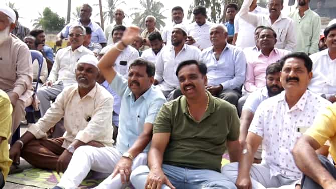 ಐದು ವರ್ಷದಿಂದ ನೆನೆಗುಂದಿಗೆ ಬಿದ್ದ ಏರ್ಪೋಟ್ ಪರ್ಯಾಯ ರಸ್ತೆ