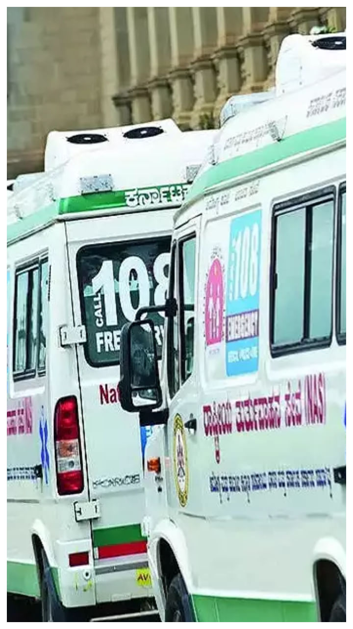 Ambulance (5)
