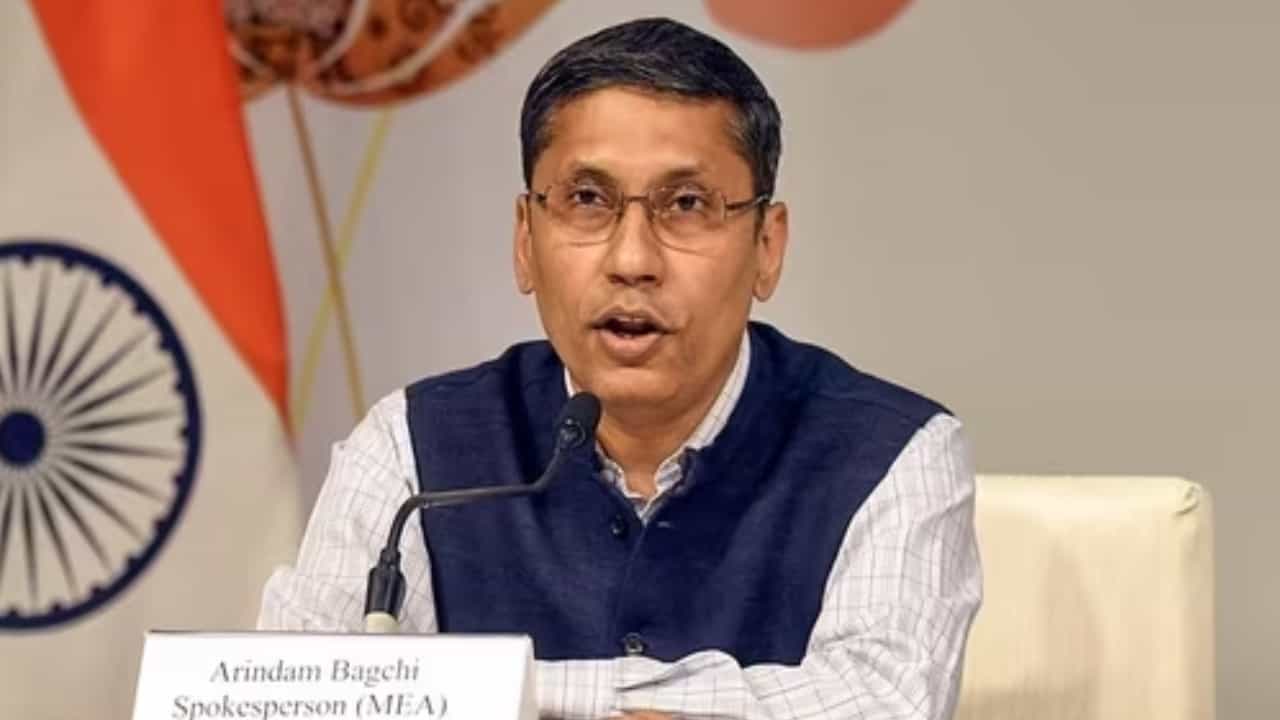ಕತಾರ್ ಜೈಲಿನಲ್ಲಿರುವ ಮಾಜಿ ನೌಕಾಪಡೆಯ ಸಿಬ್ಬಂದಿಗಳನ್ನು ಬಂಧಮುಕ್ತಗೊಳಿಸಲು ಭಾರತ ಮನವಿ ಕತಾರ್ ಜೈಲಿನಲ್ಲಿರುವ ಮಾಜಿ ನೌಕಾಪಡೆಯ ಸಿಬ್ಬಂದಿಗಳನ್ನು ಬಂಧಮುಕ್ತಗೊಳಿಸಲು ಭಾರತ ಮನವಿ