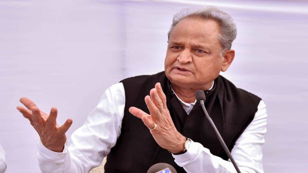 ಉದಯಪುರ ಟೈಲರ್ ಕನ್ಹಯ್ಯಾ ಲಾಲ್ ಕೊಲೆ ಹಿಂದೆ ಬಿಜೆಪಿ ಕೈವಾಡವಿದೆ: ಅಶೋಕ್ ಗೆಹ್ಲೋಟ್ ಉದಯಪುರ ಟೈಲರ್ ಕನ್ಹಯ್ಯಾ ಲಾಲ್ ಕೊಲೆ ಹಿಂದೆ ಬಿಜೆಪಿ ಕೈವಾಡವಿದೆ: ಅಶೋಕ್ ಗೆಹ್ಲೋಟ್