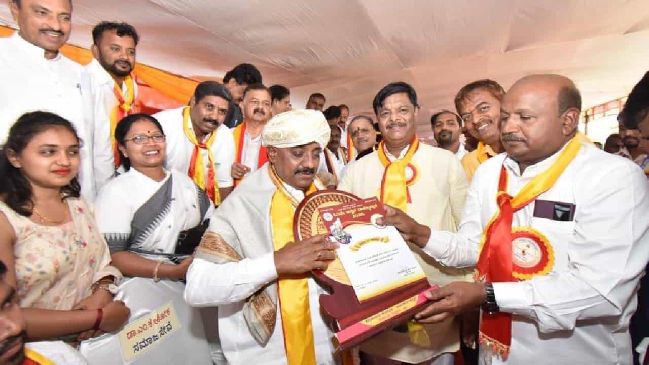 ರೌಡಿ‌ ಶೀಟರ್​ಗೆ ಸಿಕ್ತು ರಾಜ್ಯೋತ್ಸವ ಪ್ರಶಸ್ತಿ; ಕುತೂಹಲ ಸೃಷ್ಟಿಸಿದ ಮೈಸೂರು ಜಿಲ್ಲಾಡಳಿತದ ನಿರ್ಧಾರ
