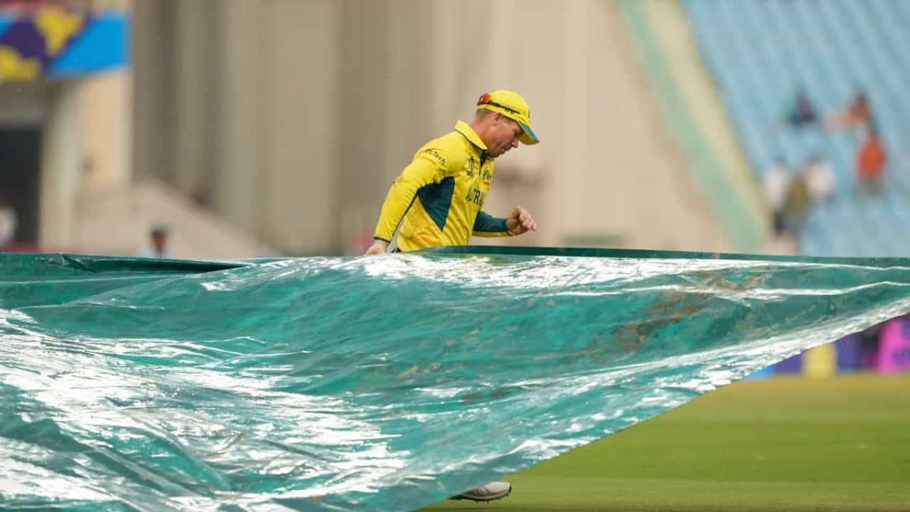 AUS vs SA: ಮಳೆಯಿಂದ ಆಟ ಸ್ಥಗಿತ; ಪಂದ್ಯ ರದ್ದಾದರೆ ಯಾವ ತಂಡಕ್ಕೆ ಫೈನಲ್ ಟಿಕೆಟ್?