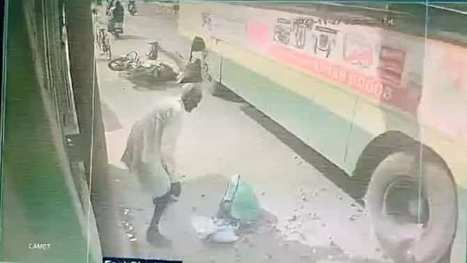 ಬೆಳಗಾವಿ: ಭೀಕರ ರಸ್ತೆ ಅಪಘಾತದ ದೃಶ್ಯ ಸಿಸಿಟಿವಿ ಕ್ಯಾಮೆರಾದಲ್ಲಿ ಸೆರೆ