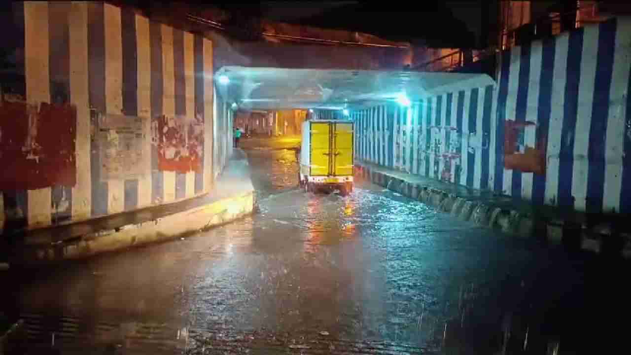 Bengaluru Rain: ಬಿಟ್ಟೂ ಬಿಡದೆ ಸುರಿದ ಮಳೆಗೆ ಜನ ಹೈರಾಣ, ಬೆಂಗಳೂರಿನಲ್ಲಿ ಎಲ್ಲೆಲ್ಲಿ ಎಷ್ಟು ಮಳೆ?