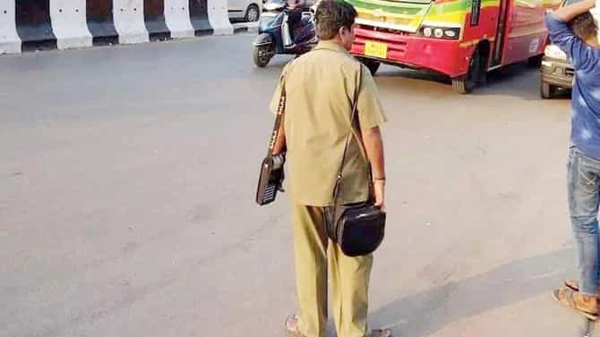 ಮಂಗಳೂರು ಕಂಡಕ್ಟರ್​ ಪ್ರಾಮಾಣಿಕತೆಗೆ ಜನ ಮೆಚ್ಚುಗೆ